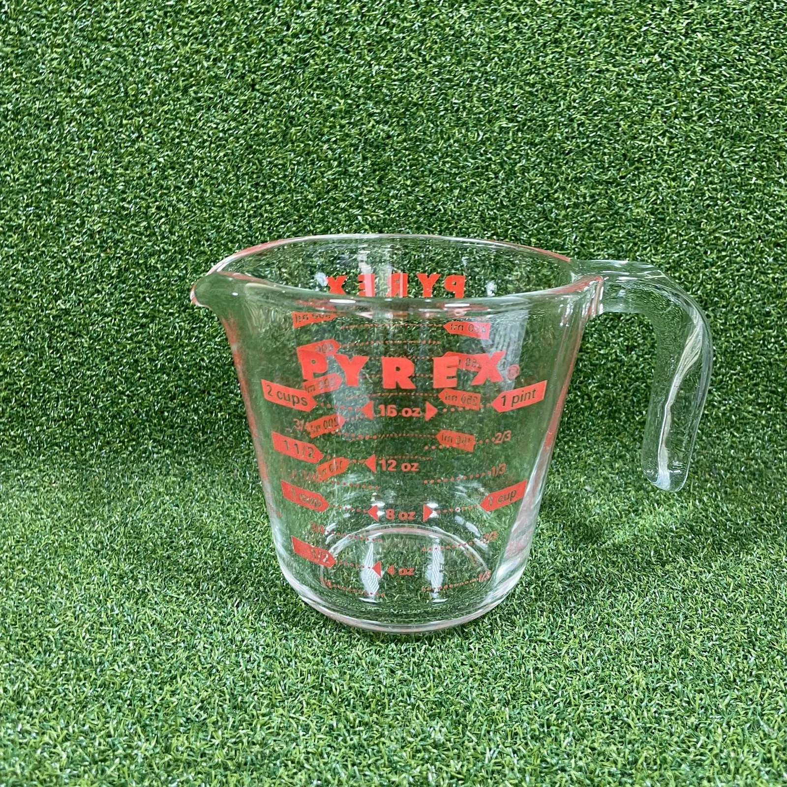 Vintage PYREX Glass Measuring Cup Red Lettering 2 Cup