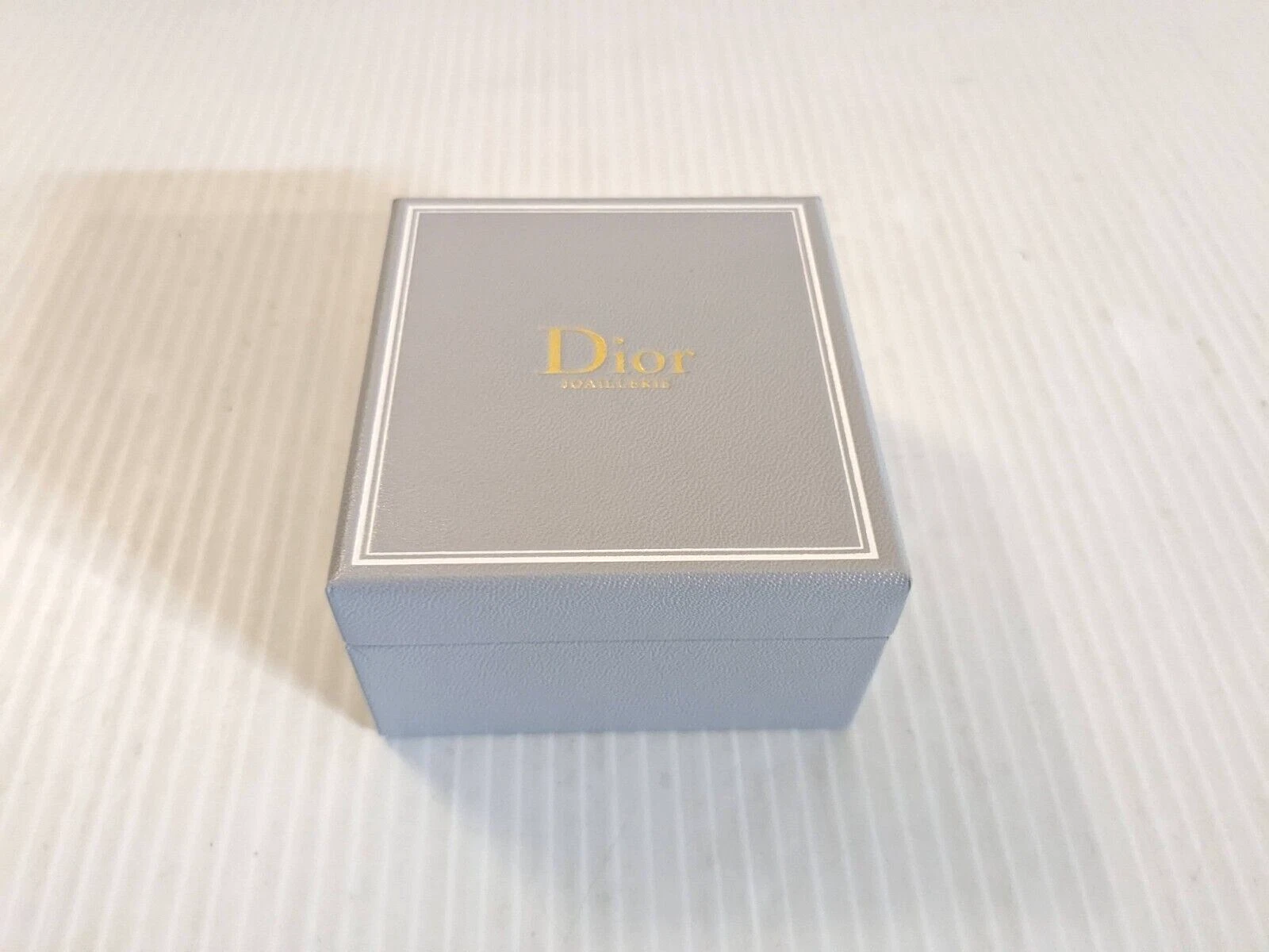 NEUF Petit Bijoux Dior 4