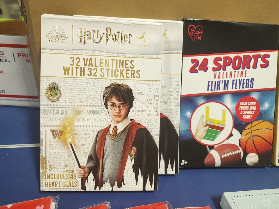 Wholesale Lot Valentine's Day Hallmark Favor Sacks, Various Stickers As Pictured - Image 2 of 4