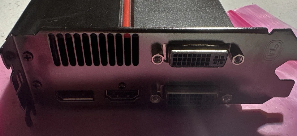 ATI Radeon HD 5770 1GB GDDR5 PCIe Graphics Video Card HDMI DP 7120184001G GCJ42 - Image 3 of 4