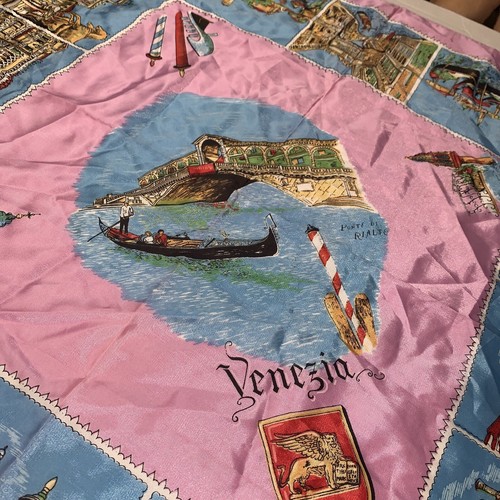 Vintage VENICE Venezia Pink Scarf ITALY Souvenir Historical Landmarks 26"X26" - Picture 9 of 24