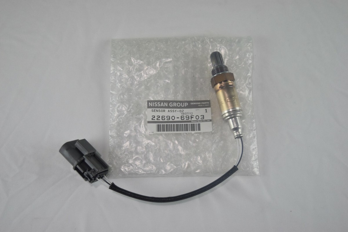 りお　0206 2019 SUBARU CROSSTREK OXYGEN SENSOR 22690AB070 OEM 18 19 20