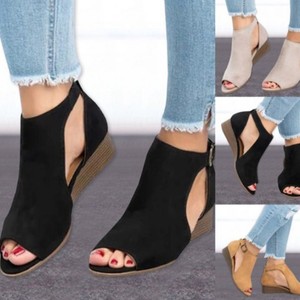 ankle covering shoes