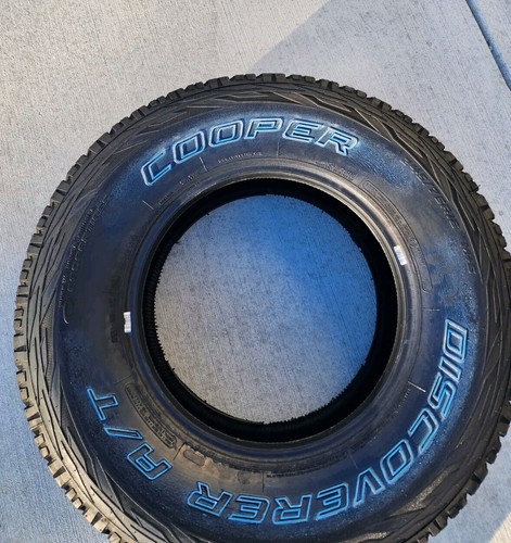 COOPER DISCOVERER ALL TERRAIN A/T RWL P 245 75 16 111T M + S TIRE 90000032686 - Picture 7 of 8