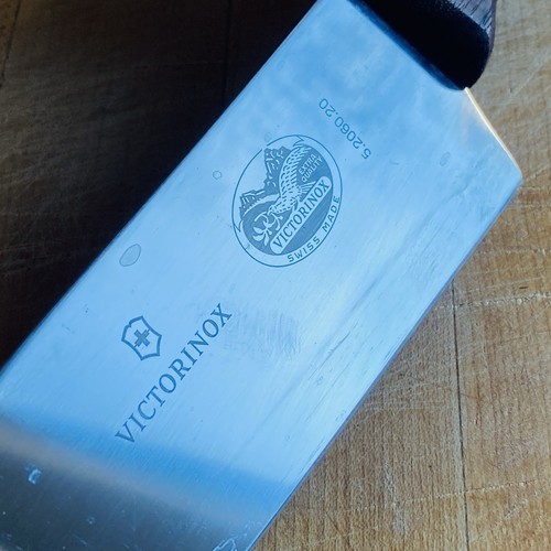 Victorinox 8 inch Stainless Rosewood Handle Chef's Knife 5.2060.20 - Sharpened - Picture 2 of 4