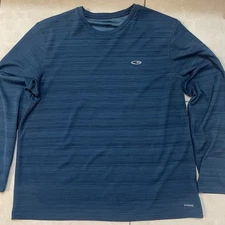 Dark Blue Long Sleeve Exercise Shirt C9 By Champion Men’s XL Crewneck
