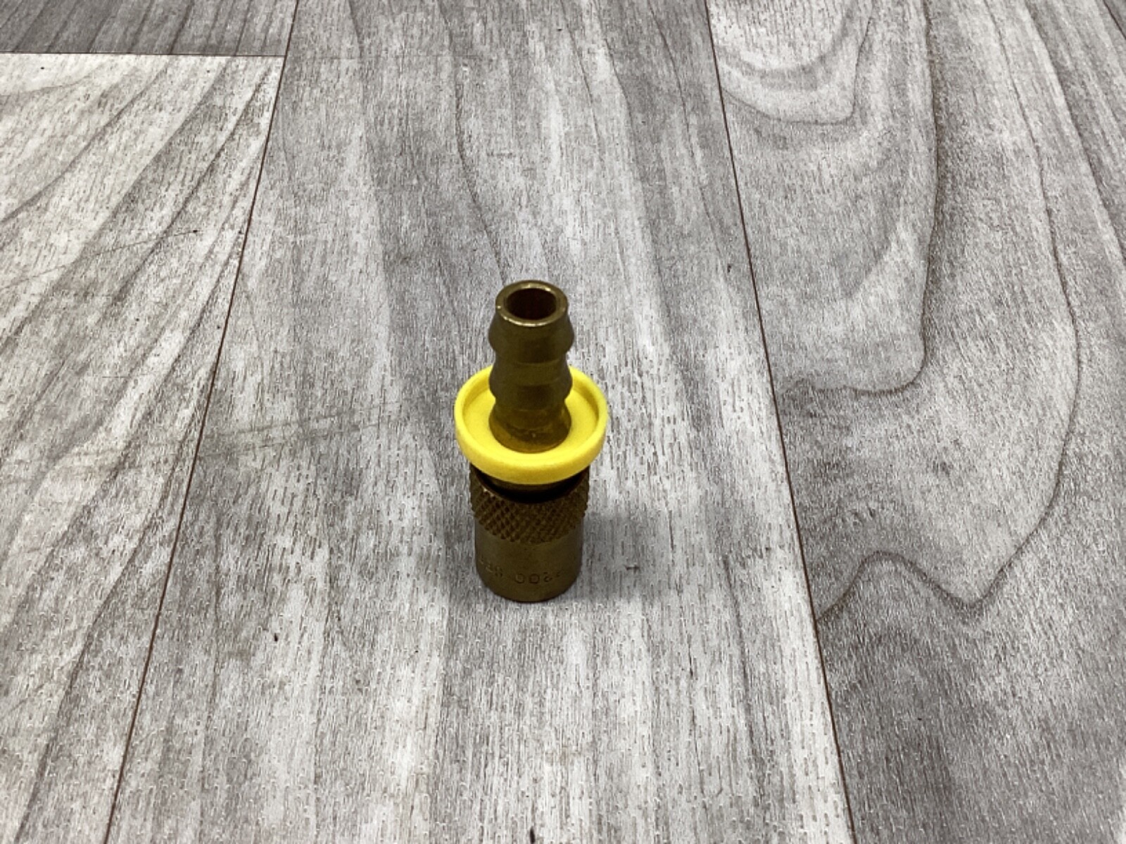 Parker P200 Barbed Quick Disconnect Coupling 1/4” Body #46A93PR2