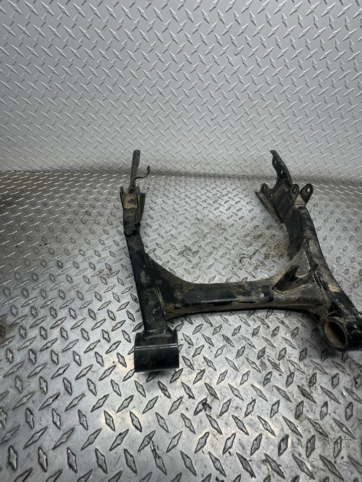 03 basculante trasero Suzuki Vinson 500 Lt-f500f OEM 61100-03G00 AS24 Foto 2 de 4