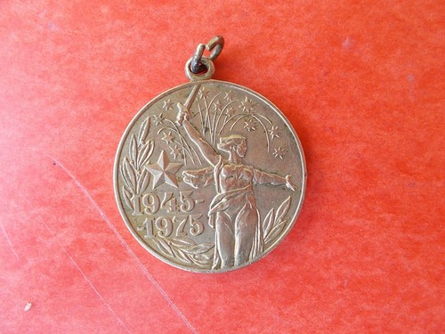 Médaille Commémorative Bronze URSS 1945-1965 - 20 Ans De La Victoire - Authentique