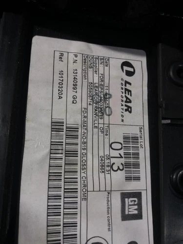 13168828 Right Front Door Trim for OPEL VECTRA C BERLINA * 2004 95690 - Picture 1 of 2