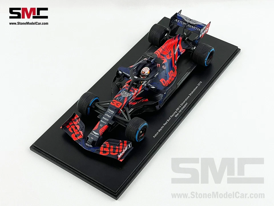 1:18 Spark Red Bull F1 RB15 33 Max Verstappen Silverstone Circuit Shakedown 2019 - Image 4 of 4
