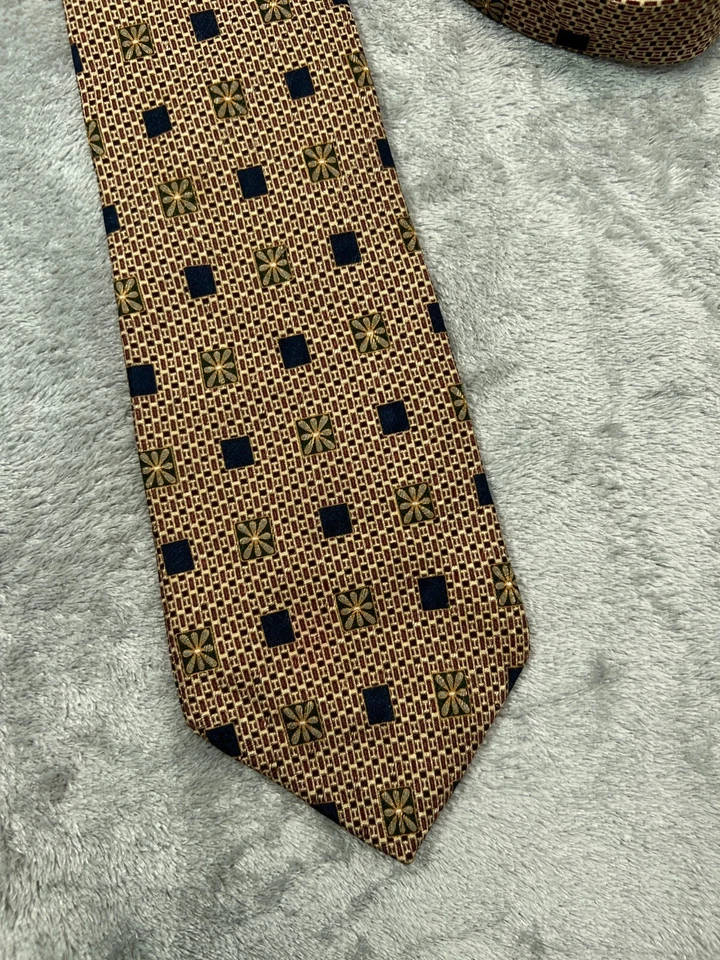 Mens Nautica 100% Silk Costa Rica Neck Tie Brown Floral Classic Length Width - Image 2 of 4