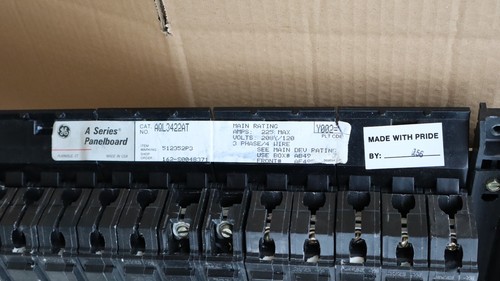 General Electric 225A GE A Series Panelboard Interior AQL3422AT 208y/120 3ph 4w - Picture 4 of 9