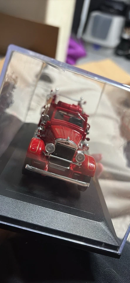 Mack Type 75BX 1935 camión de bomberos rojo 1/43 coche modelo diecast por firma de carretera Foto 2 de 4