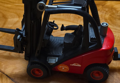 Bruder Linde Forklift 1287/01 Red Black Plastic Toy Model 2004