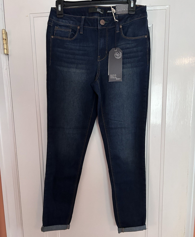 NWT Denim Women's Ankle Skinny Dark Wash Blue Denim Jeans Slim Fit Cuffed 8