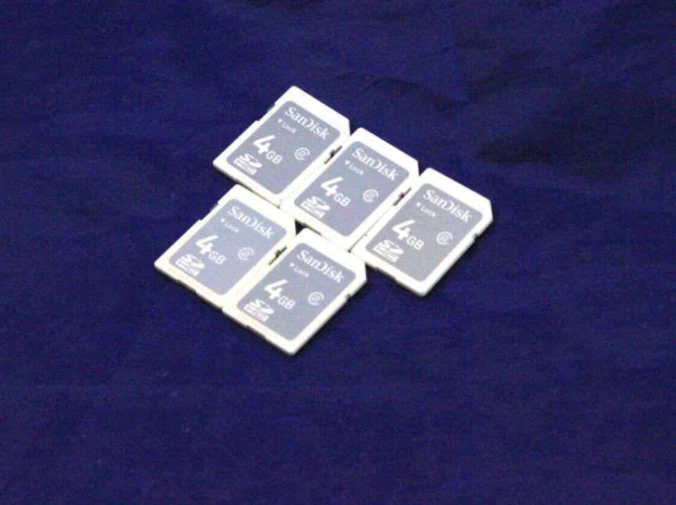 Lot of 5 SanDisk C2 4GB Memory SD SDHC Card White - Image 3 of 4