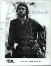 1985 Press Photo Tommy Lee Jones stars in 