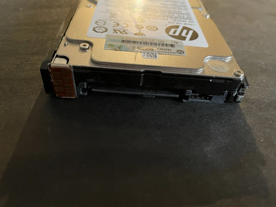 Hard Drive HP EH0146FBQDC 627114-001 146GB 15000RPM 64MB CACHE SAS-2 2.5 Disk - Immagine 4 di 4