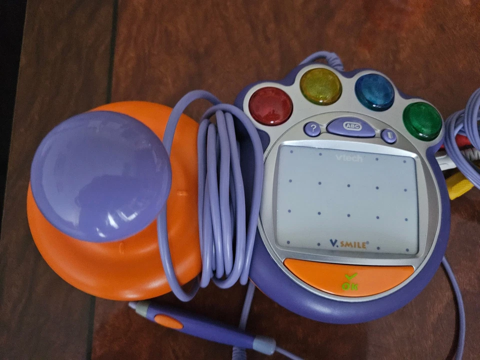 Vtech V.Smile Lernkonsole und Netzteil V Tech Konsole mit vielen tollen Spielen - Bild 3 von 4
