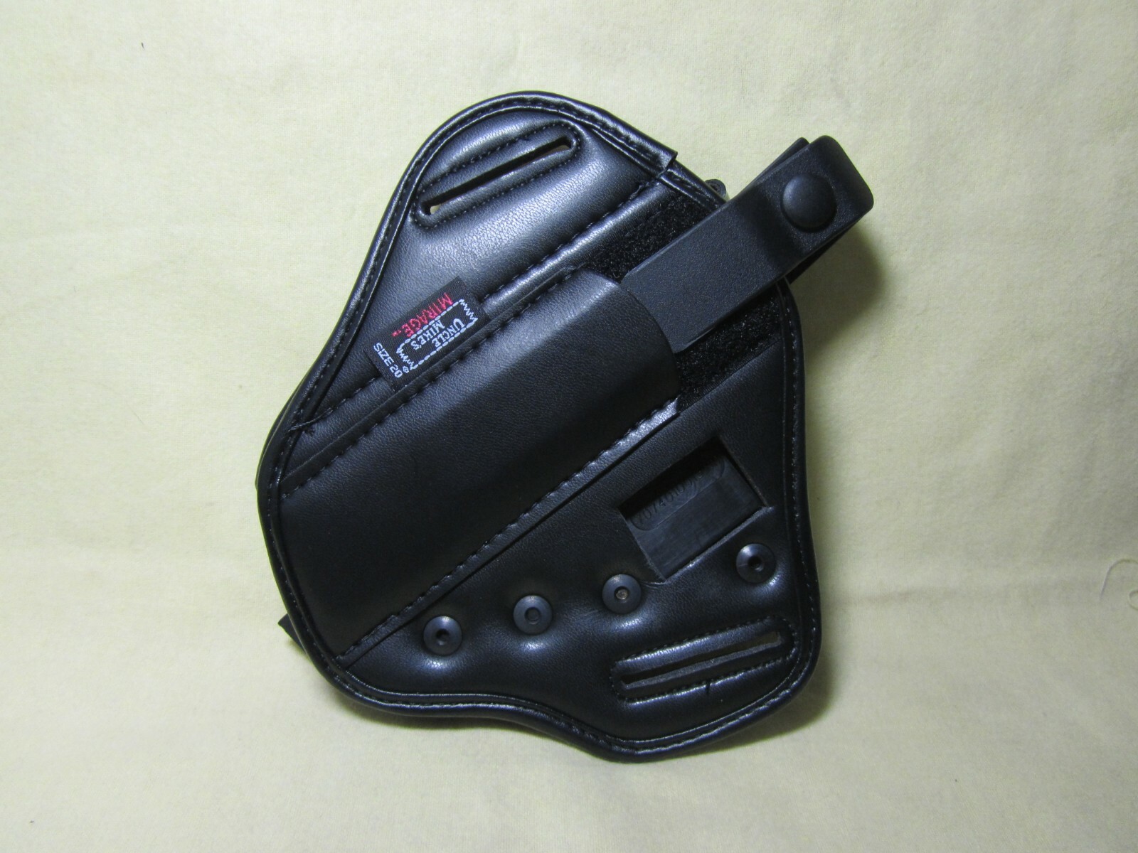 Foto 2 di 2