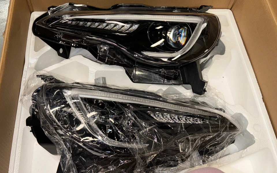 Par de faros LED para Toyota 86 Scion FR-S Subaru BRZ indicador secuencial Foto 2 de 4