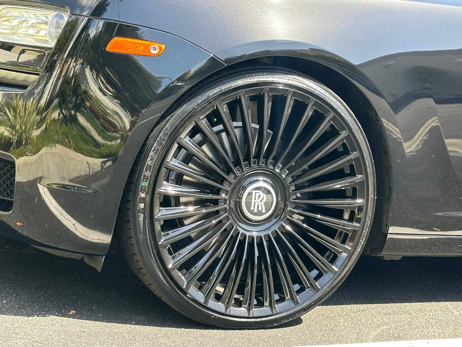 24” FF02 GLOSS BLACK FLOW FORGED WHEELS RIMS FOR ROLLS ROYCE CULLINAN PHANTOM