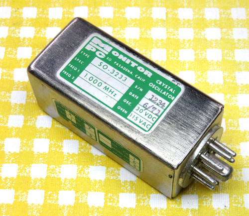 Vintage MONITOR-PC 1.000 MHz Crystal Oscillator in Oven - Tested/Guaranteed
