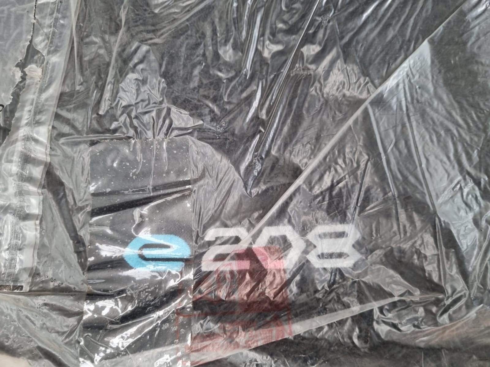 ORIGINALE SERIE 4 TAPPETI TAPPETINI IN MOQUETTE NERI PER PEUGEOT e-208 ELETTRICA