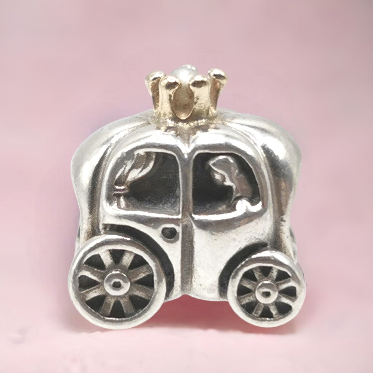 パンドラ　pandora royal carriage charm 14k Retired Pandora Royal Carriage Charm :: 14K Gold & Sterling