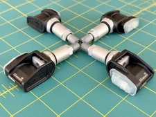 Brand New Set of Four (4) OEM Genuine BMW TPMS  G30 G31 G38 5-Series 2020, 2021,