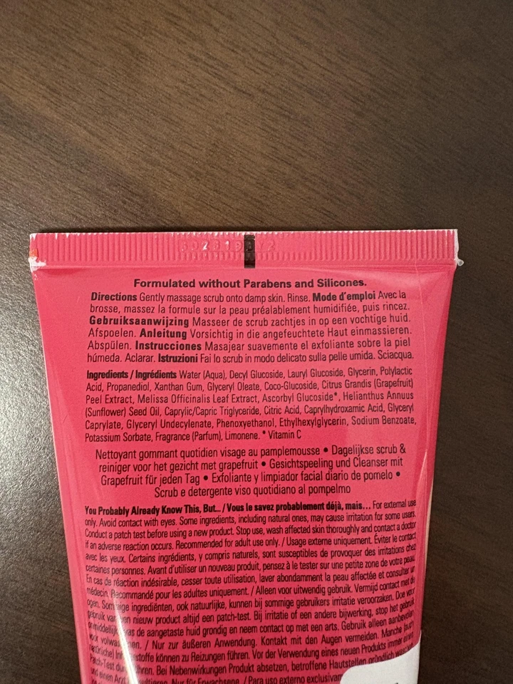 Yes To Grapefruit Daily Facial Scrub Cleanser 4 oz Vitamin C Brighten Dull Skin - Image 3 of 3