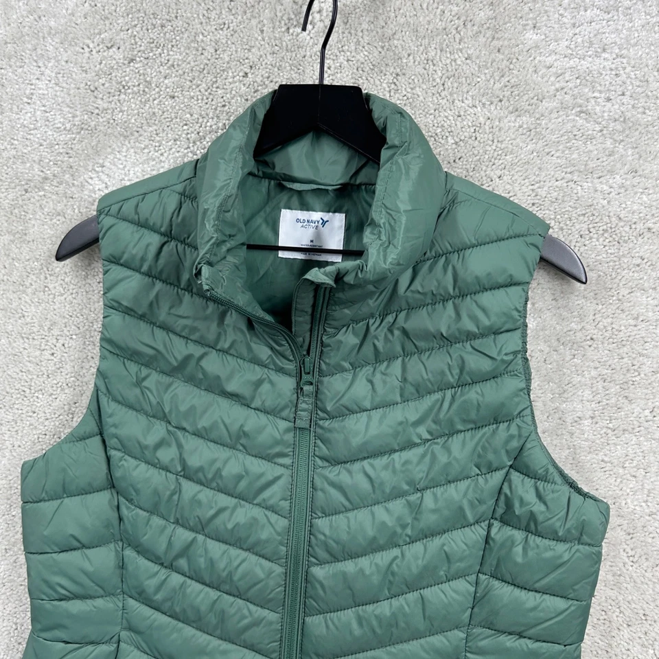Colete acolchoado Old Navy feminino tamanho médio verde zíper completo bolsos ativos - Imagem 4 de 4