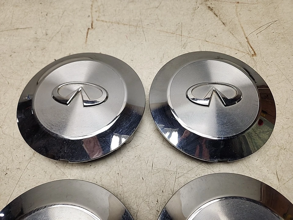 Tapacubos centrales de llantas de aleación Infiniti Qx56 2004-2007 originales OEM G379 Foto 2 de 3