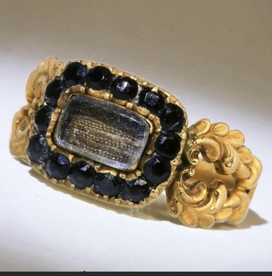 Georgian Victorian era Jet 15k gold mourning ring hair locket ring 