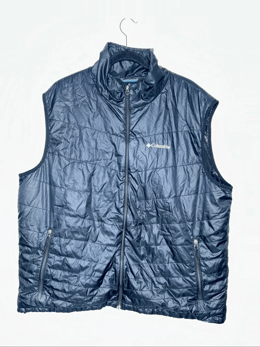 Columbia Men's White Out Omni-Heat Puffer Vest in black size XXL