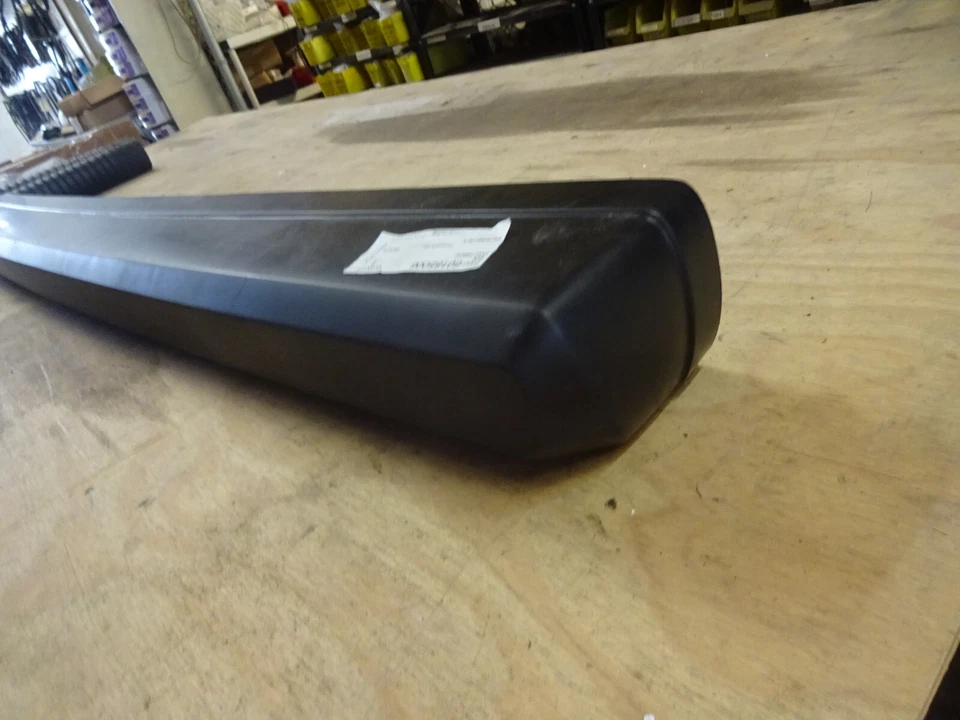 Ferrari 308 GTB/GTS США - задний бампер (новый) - P/N 60185006 - Изображение 2 из 4