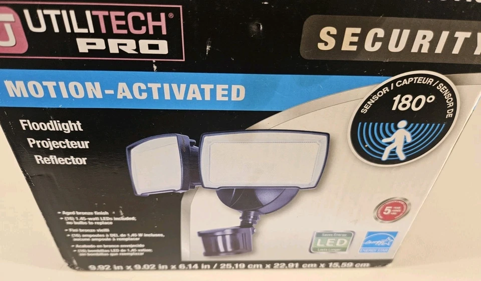 Utilitech Pro Motion-Activated LED Floodlight 0111651 Bronze - Image 2 of 4