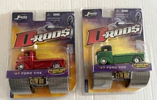 JADA D-RODS LOT OF 2 - '47 FORD COE RED FLAMES & GREEN DIECAST PICKUP TRUCKS NIB