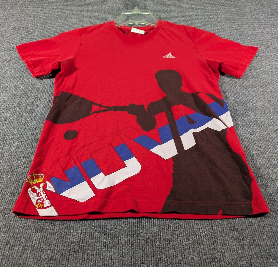 Adidas Novak Djokovic Hombres XS Camiseta Tenis Rojo Azul Bandera Serbia Gráfico Grande Foto 4 de 4