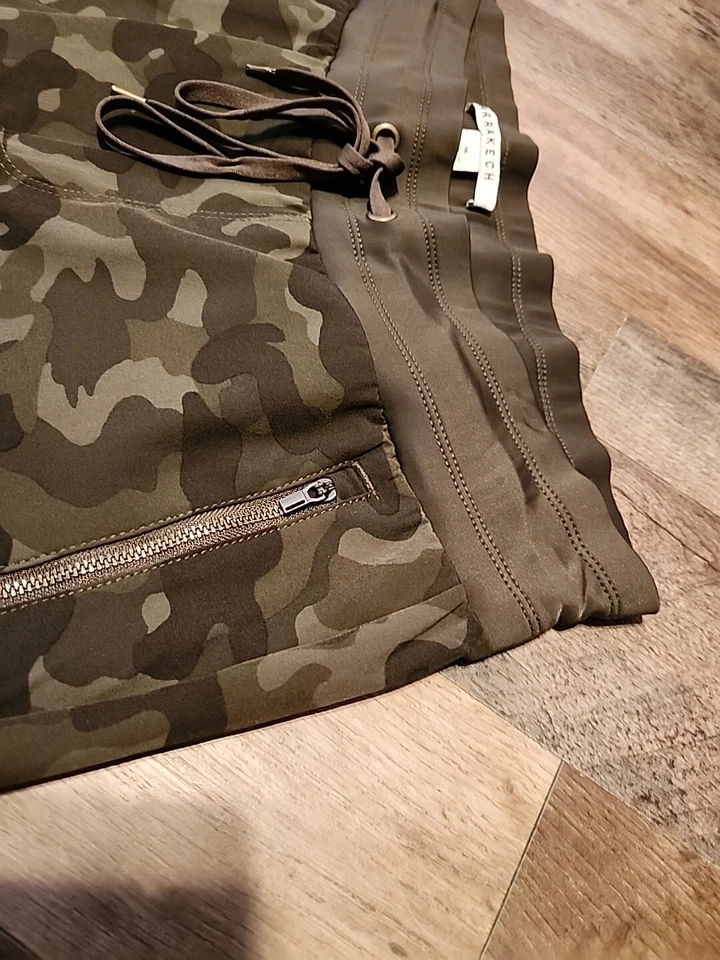 Pantalones deportivos para mujer Anthropologie Marrakech camuflados talla 14 poli elásticos Foto 4 de 4