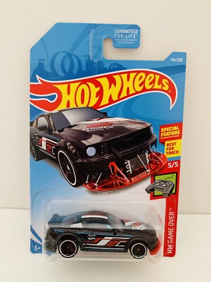 HW 2005 FORD MUSTANG(フォード マスタング) 7台セット Hot Wheels Game Over *5/5* 2005 Ford Mustang Car Figure (44/250