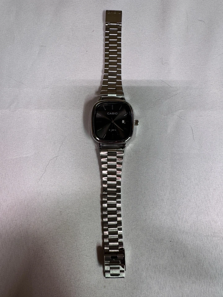 Vintage Casio LTP-117 A168 Stainless Steel Rare Find Classic Fashion Watch - Image 2 of 3