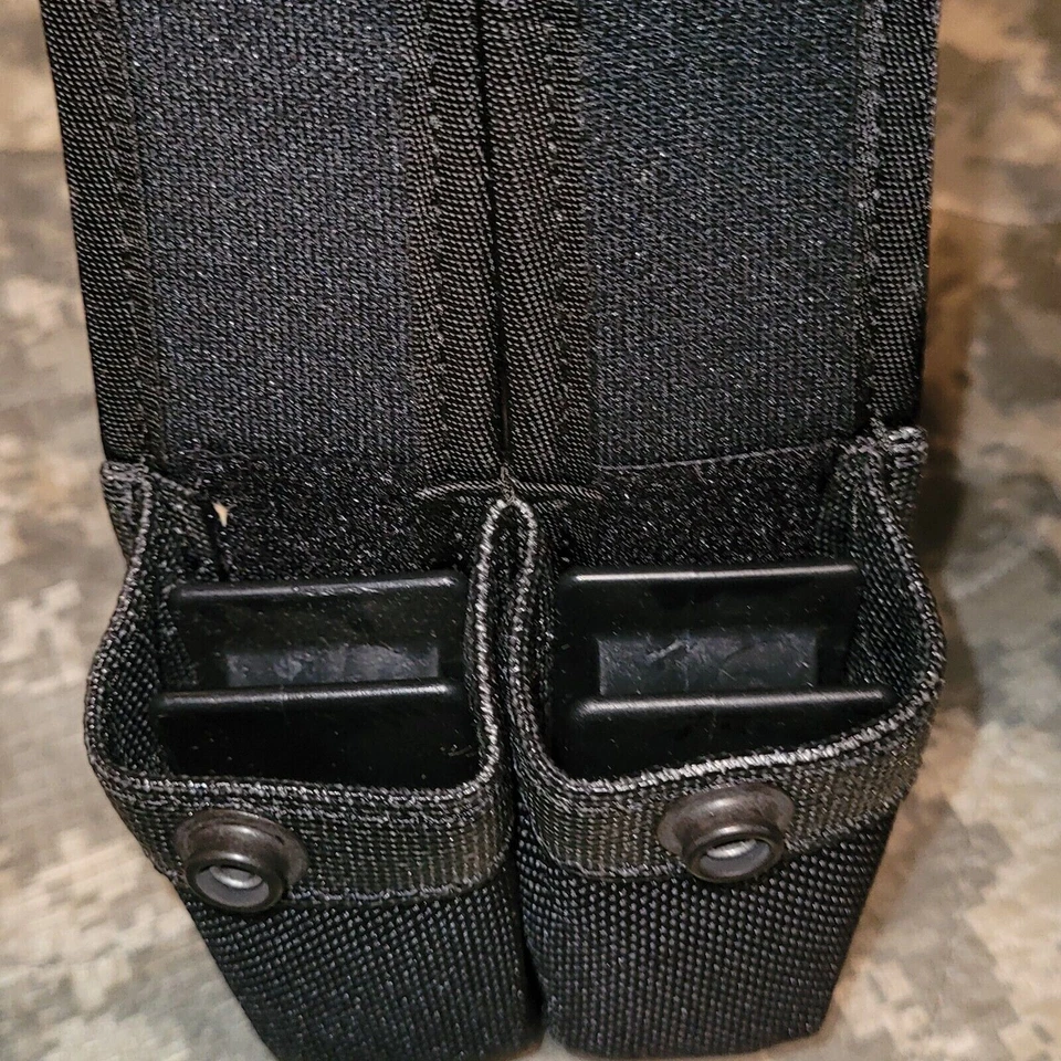 Tactical Tailor Aplicación de la Ley Doble Pistola Mag Bolsa Vertical Foto 3 de 4