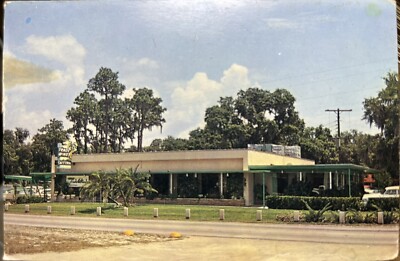 Trade Winds Cafeteria Leesburg FL Vintage Florida Postcard US 441
