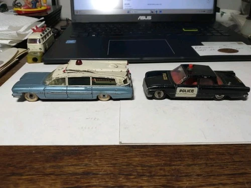 DINKY TOYS SUPERIOR CRITERION AMBULANCE & FORD FAIRLANE POLICE CAR
