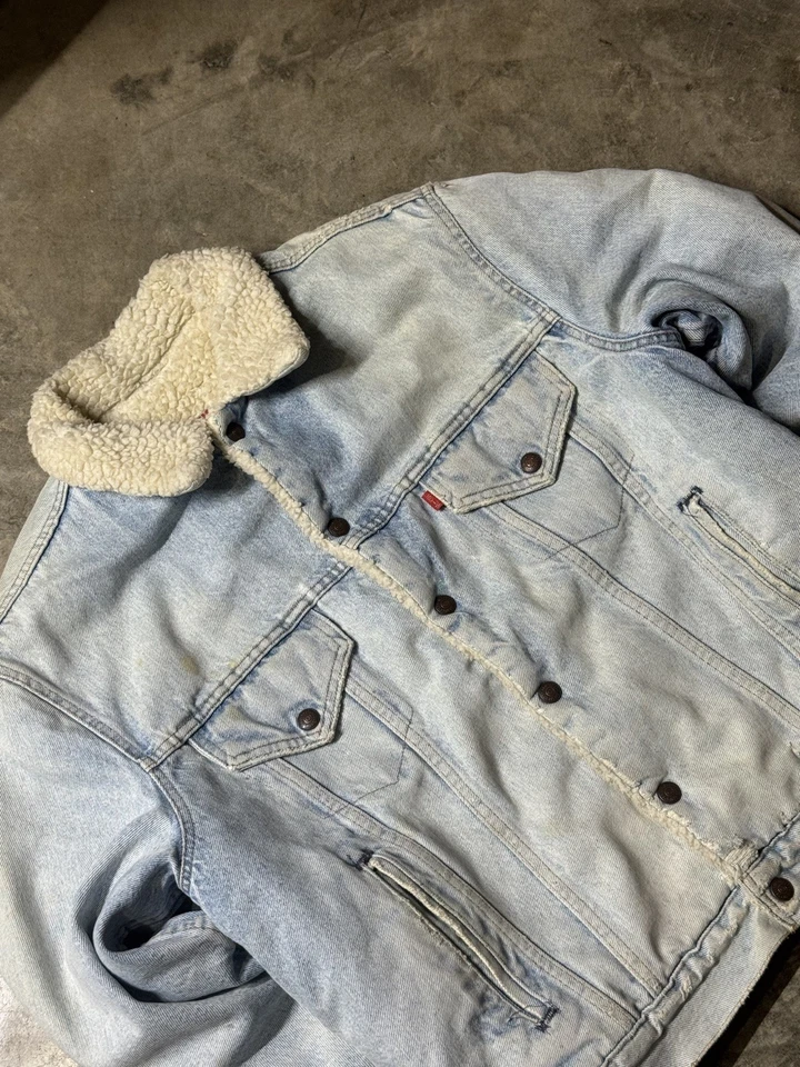 Vintage Levis Sherpa Trucker Jacket Mens Large Denim Made USA Blanket Lined 90s - Image 2 of 4