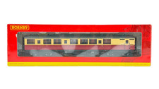 HORNBY 00 GAUGE - R4178 - BR CRIMSON CREAM 61FT 6IN CORRIDOR BRAKE COACH E10092E