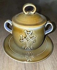 Celtic Cross Irish Porcelain WADE Ireland RARE Onion Soup Bowl Lid Plate Set