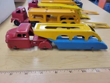 Early Wyandotte Pressed Steel Toy Semi Truck Car Carrier NA-13